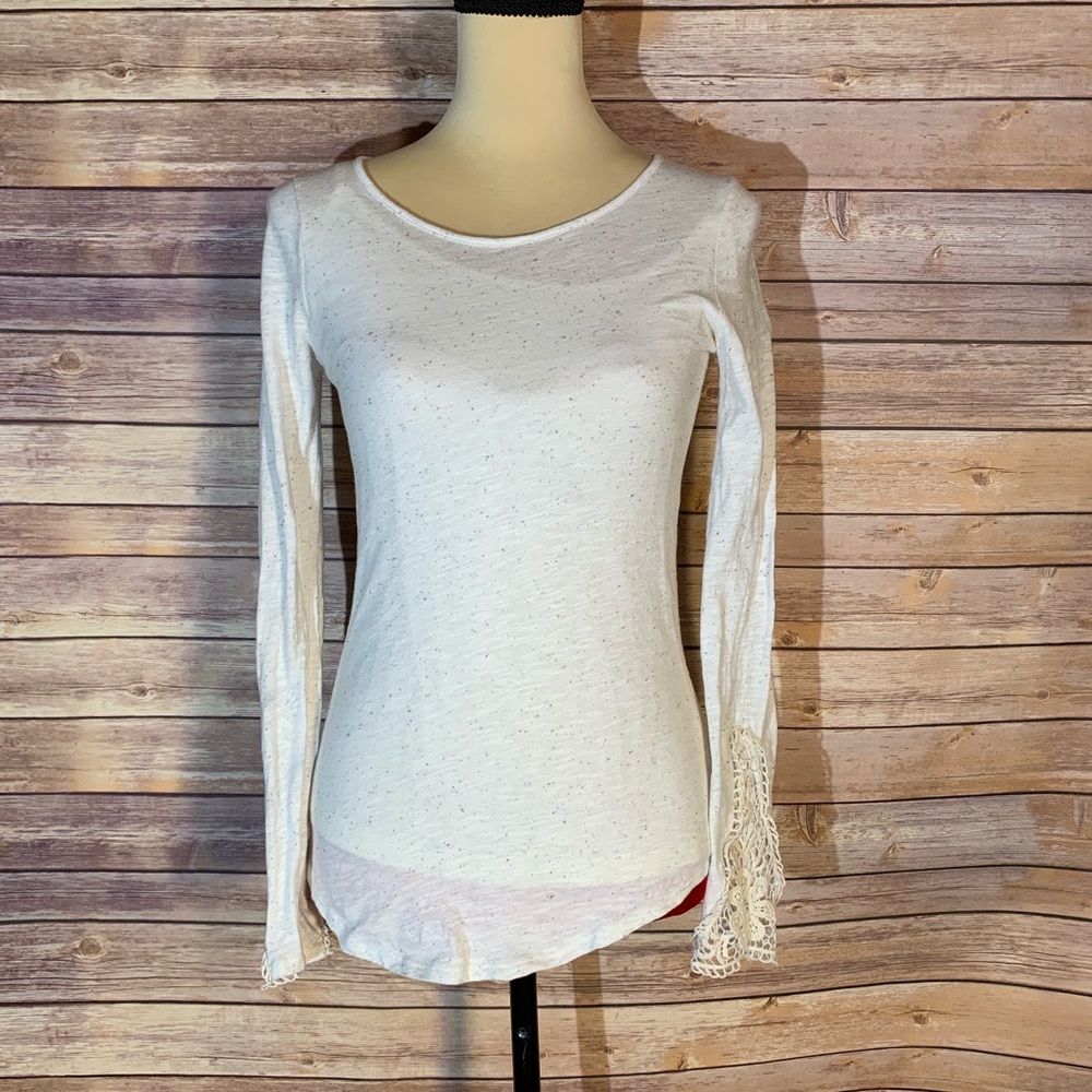 Elodie Long Sleeve Shirt. Size Small